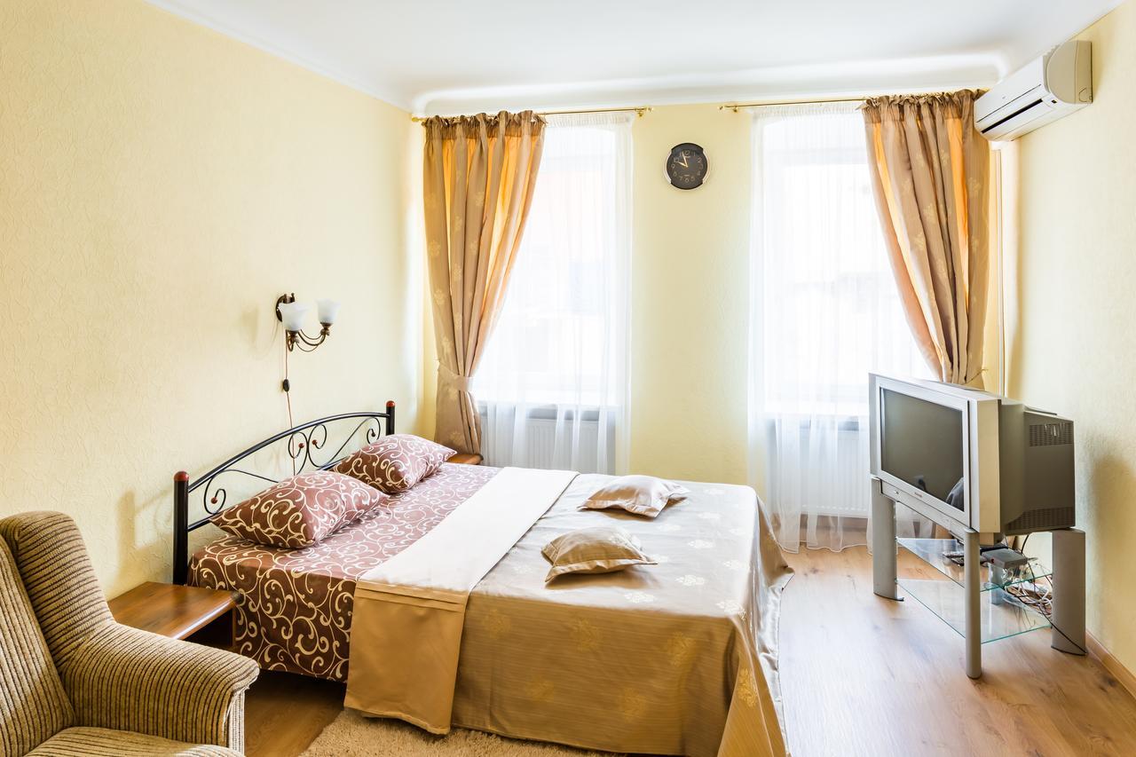 Apartment Krakivska 15 Lviv Bagian luar foto