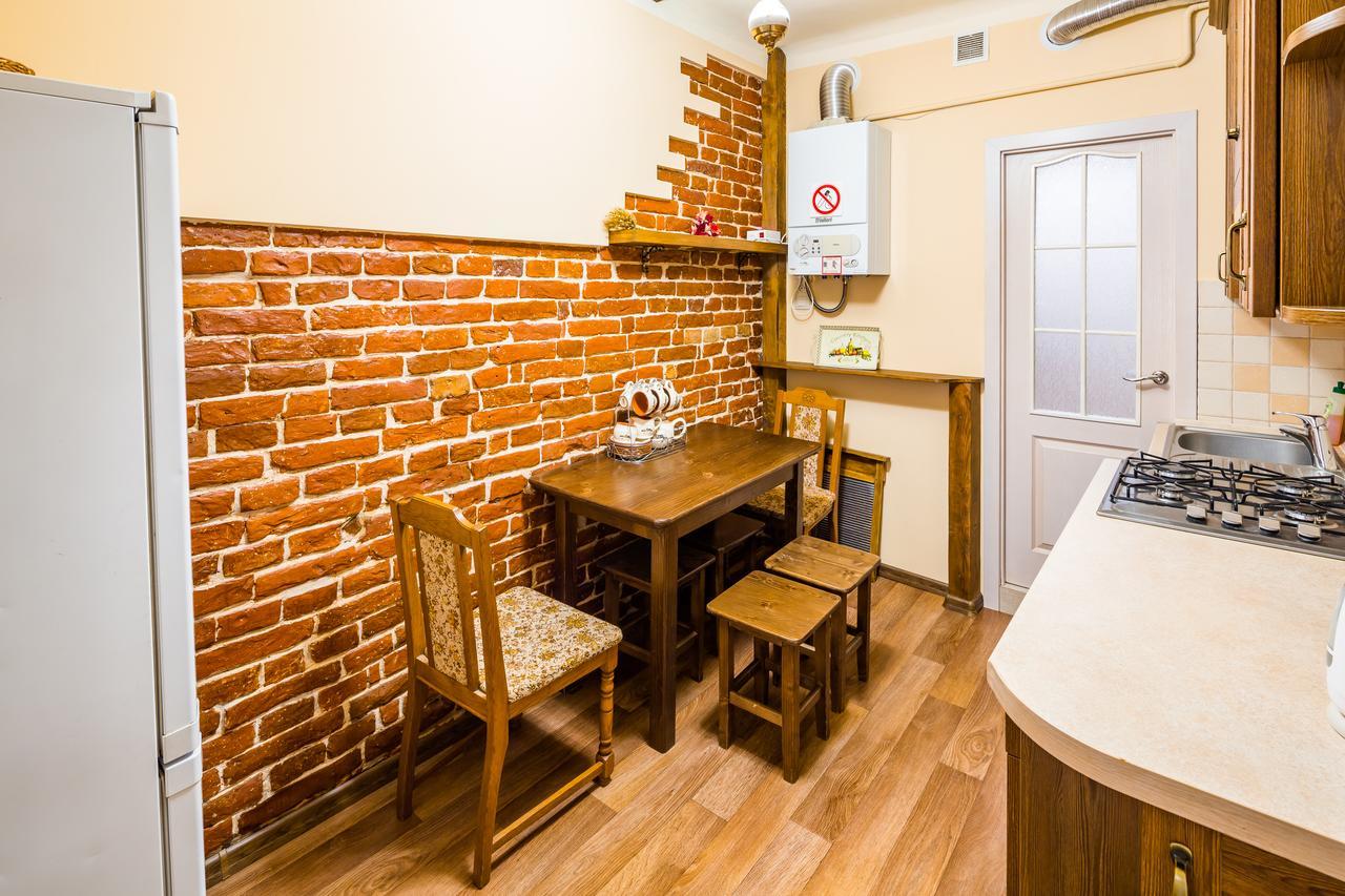 Apartment Krakivska 15 Lviv Bagian luar foto