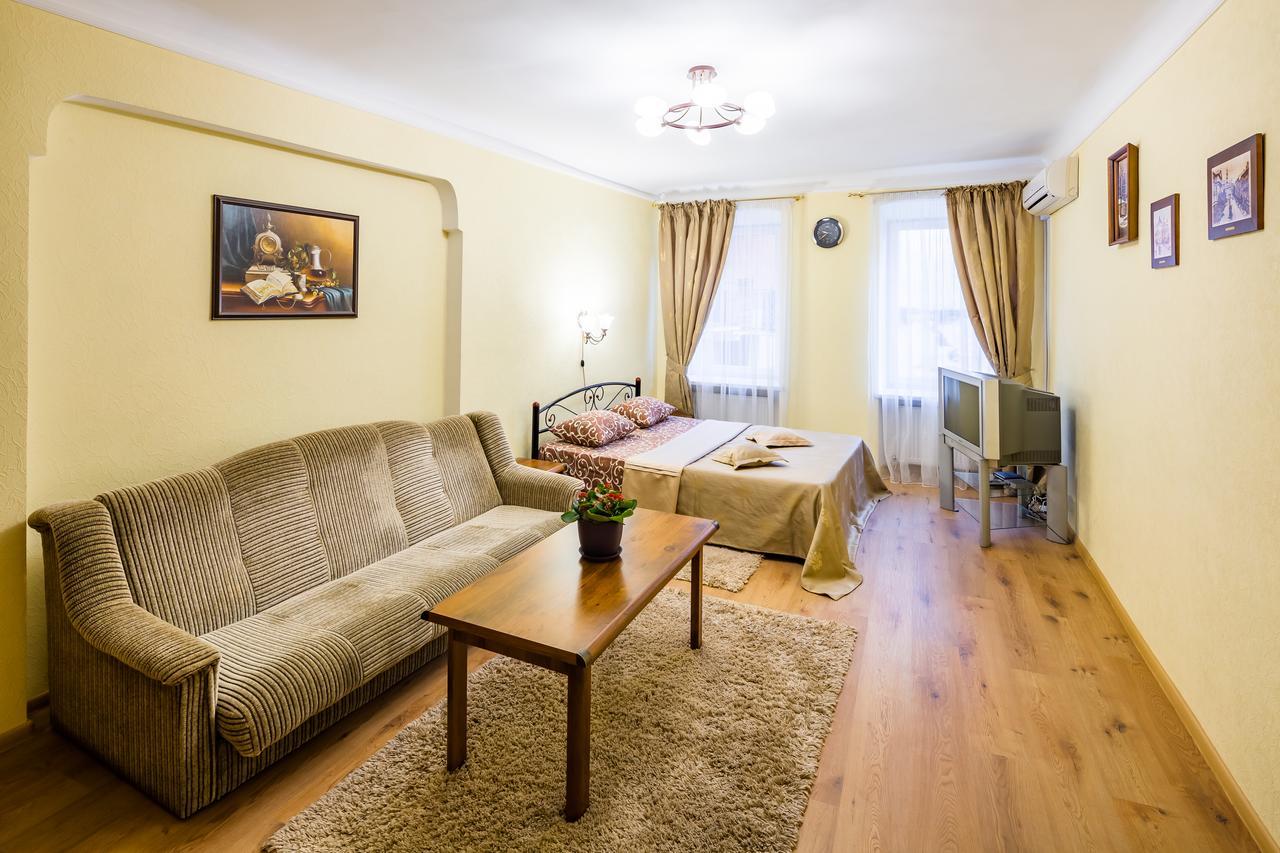 Apartment Krakivska 15 Lviv Bagian luar foto